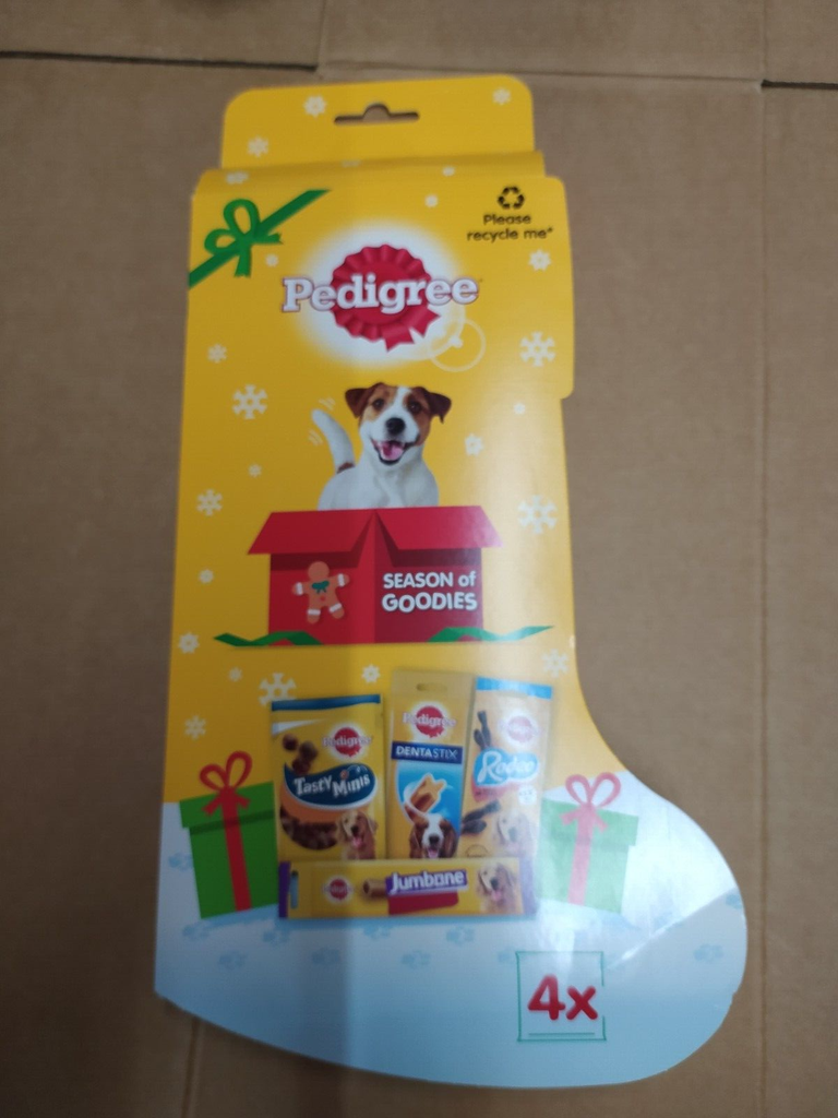 Pedigree Christmas Stockings X 4 Treats For Dogs